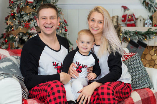 Family Christmas Outfit Ideas for a Festive Aussie Holiday