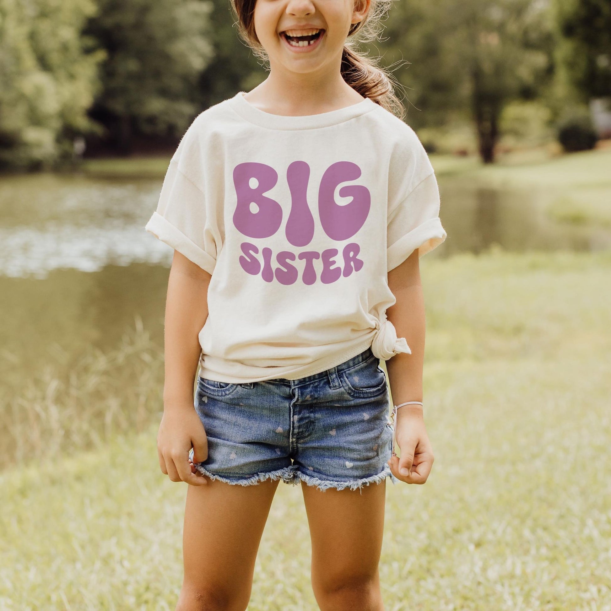 White T-shirt with text Big Sister