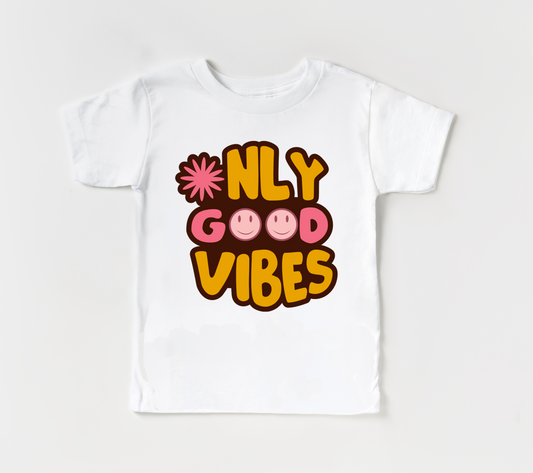 White T-shirt with text Good vibes